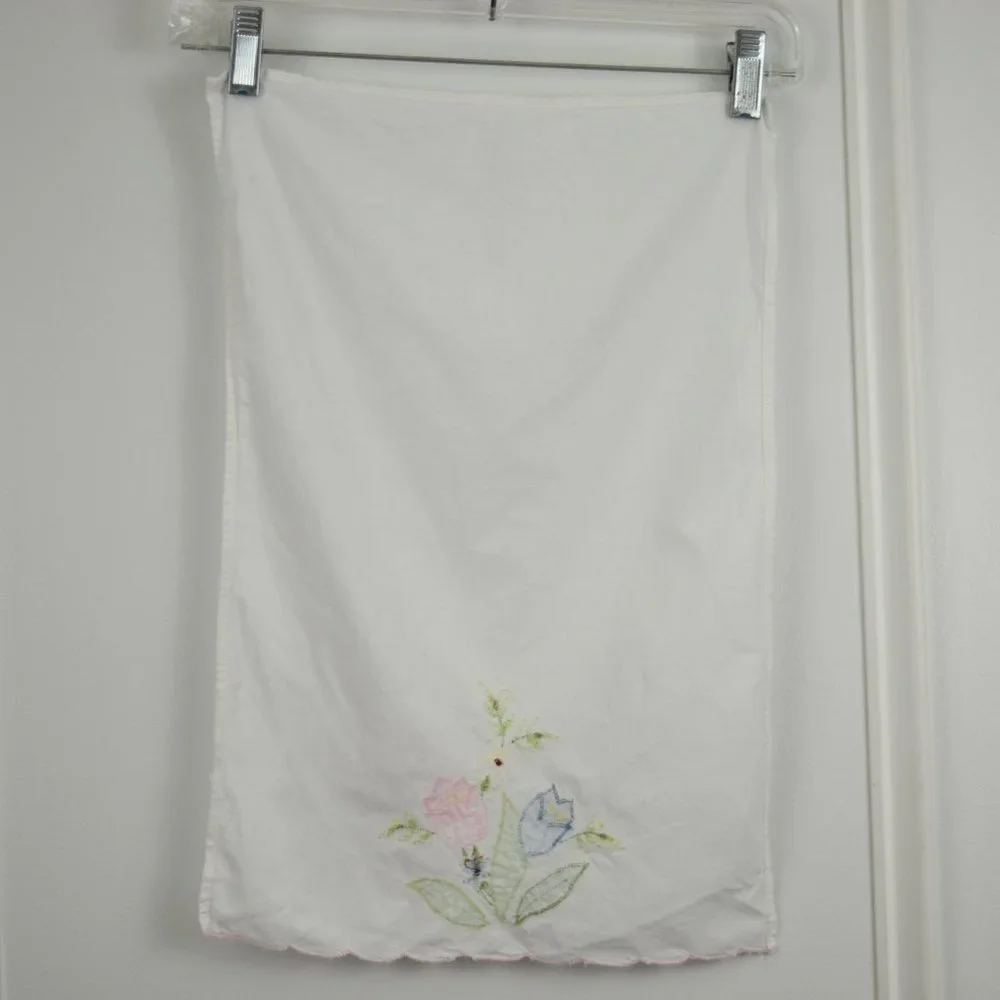 Guest Hand Towel Applique Rectangle Embroidered Cotton Cottagecore Floral Tulips